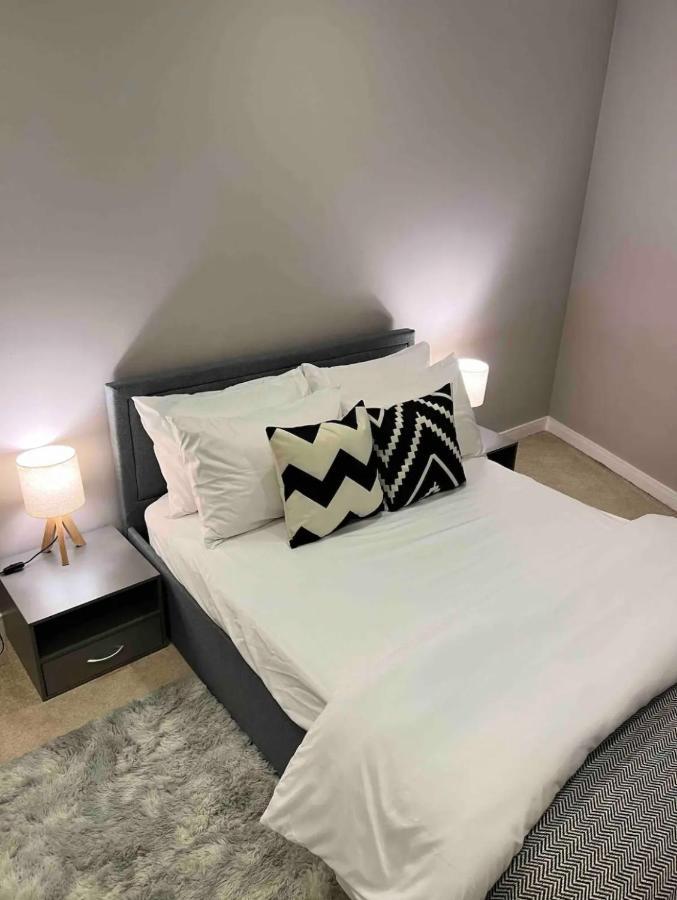 Modern Room Homestay In Apartment With Private Bathroom Croydon Exterior foto